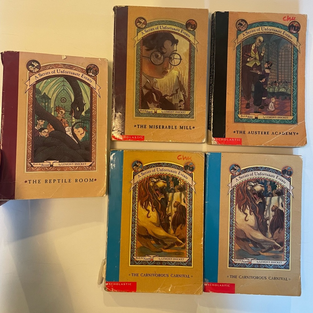 Lemony Snicket’s A Series Of unfortunate events, 5 books